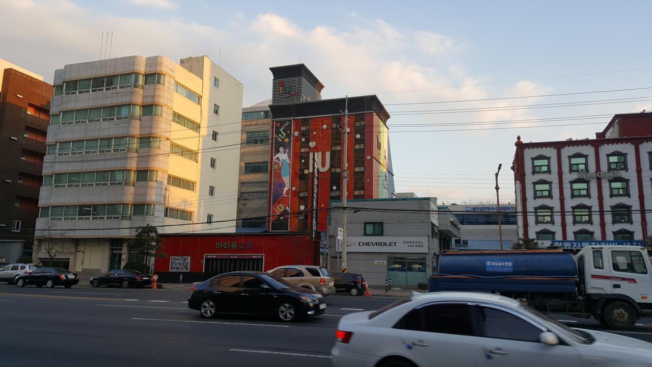Motel Iu Changwon Buitenkant foto